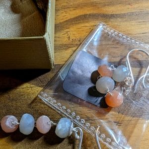 NWT Artisan 8 to 9 mm rondell multi-moon stone silver dangle earrings